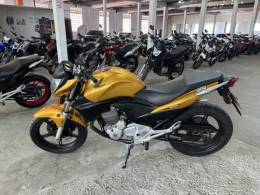 HONDA - CB 300R - 2009/2010 - Amarela - R$ 13.300,00