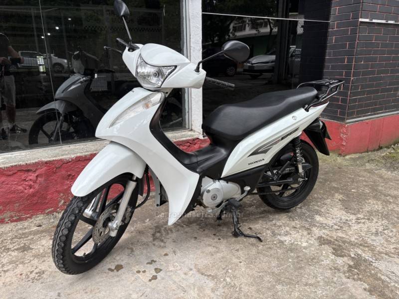 HONDA - BIZ 125 - 2012/2013 - Branca - R$ 12.500,00