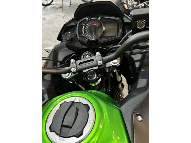 KAWASAKI - VERSYS 300X TOURER - 2021/2022 - Verde - R$ 33.000,00