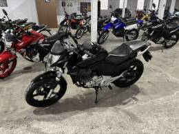 HONDA - CB 300R - 2014/2014 - Preta - R$ 15.700,00