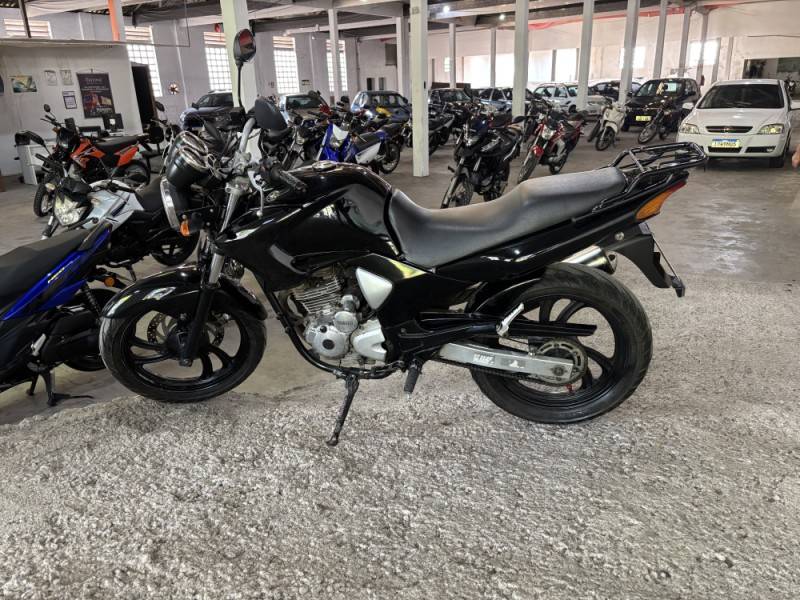 YAMAHA - FAZER - 2006/2006 - Preta - R$ 10.500,00