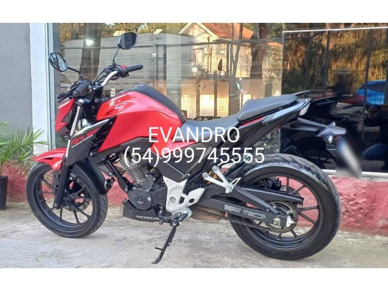 HONDA - CB 300F TWISTER - 2024/2024 - Vermelha - R$ 25.900,00