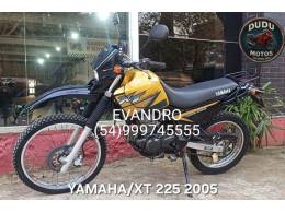 YAMAHA - XT - 2005/2005 - Dourada - R$ 14.900,00