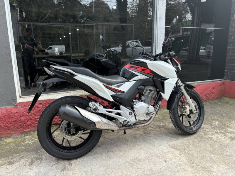 HONDA - CB 250F TWISTER - 2018/2019 - Branca - R$ 19.300,00