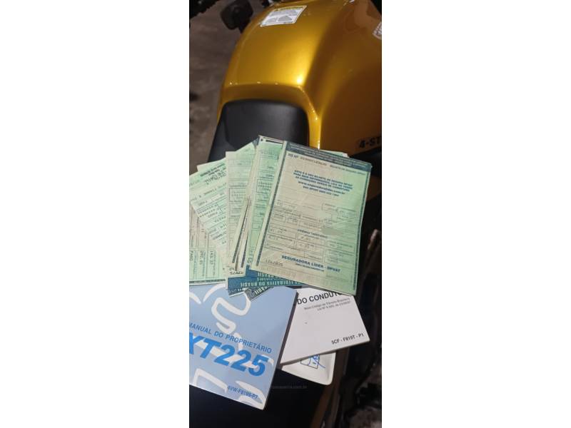 YAMAHA - XT - 2005/2005 - Dourada - R$ 14.900,00