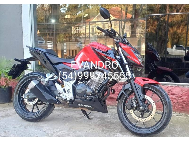 HONDA - CB 300F TWISTER - 2024/2024 - Vermelha - R$ 25.900,00