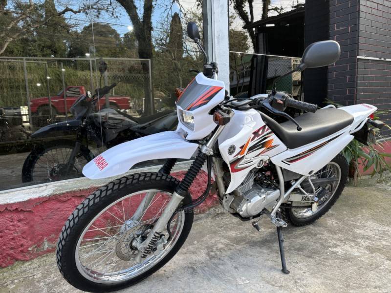 YAMAHA - XTZ 125 - 2004/2004 - Branca - R$ 9.300,00