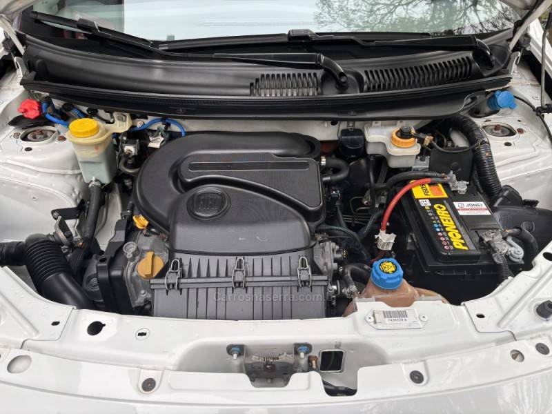 FIAT - PALIO - 2012/2013 - Branca - R$ 43.000,00