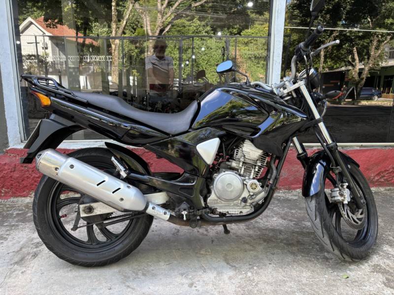 YAMAHA - FAZER - 2006/2006 - Preta - R$ 10.500,00