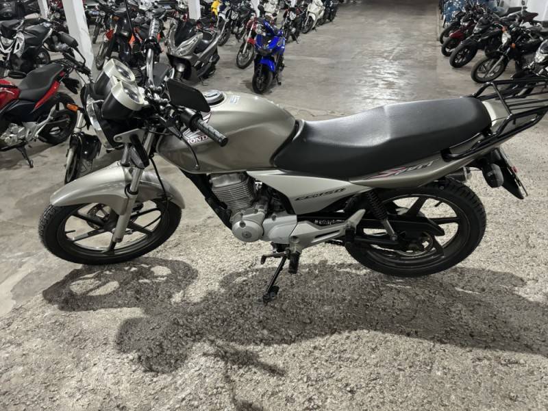 HONDA - CG 150 - 2007/2007 - Cinza - R$ 10.000,00