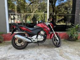 HONDA - CB 300R - 2013/2013 - Vermelha - R$ 14.900,00