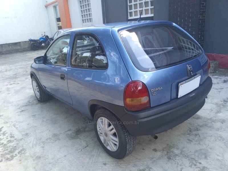 CHEVROLET - CORSA - 1995/1995 - Azul - R$ 16.000,00