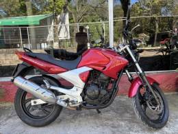 YAMAHA - FAZER - 2007/2008 - Vermelha - R$ 11.300,00