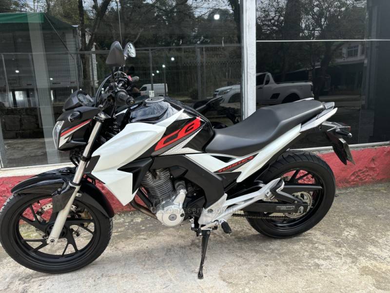 HONDA - CB 250F TWISTER - 2018/2019 - Branca - R$ 19.300,00