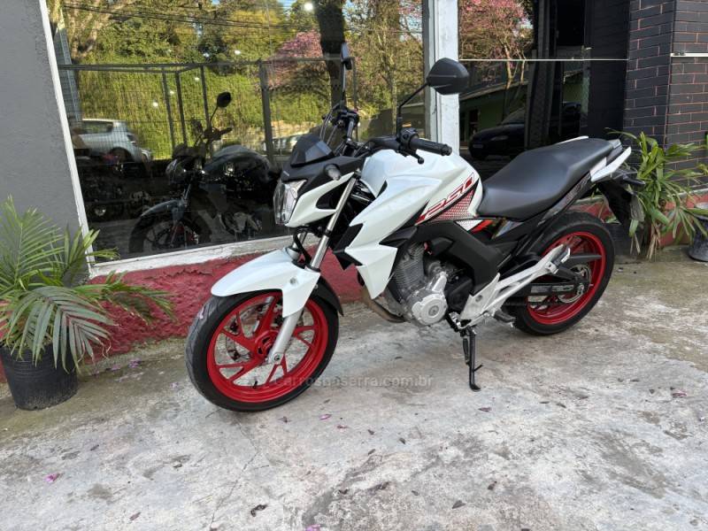HONDA - CB 250F TWISTER - 2022/2022 - Branca - R$ 22.500,00